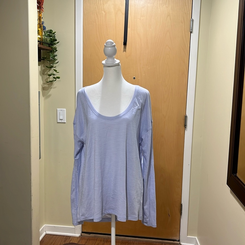 Lululemon Scoop Neck Beautiful Lilac Never Worn Long-Sleeve Shirt Size 12